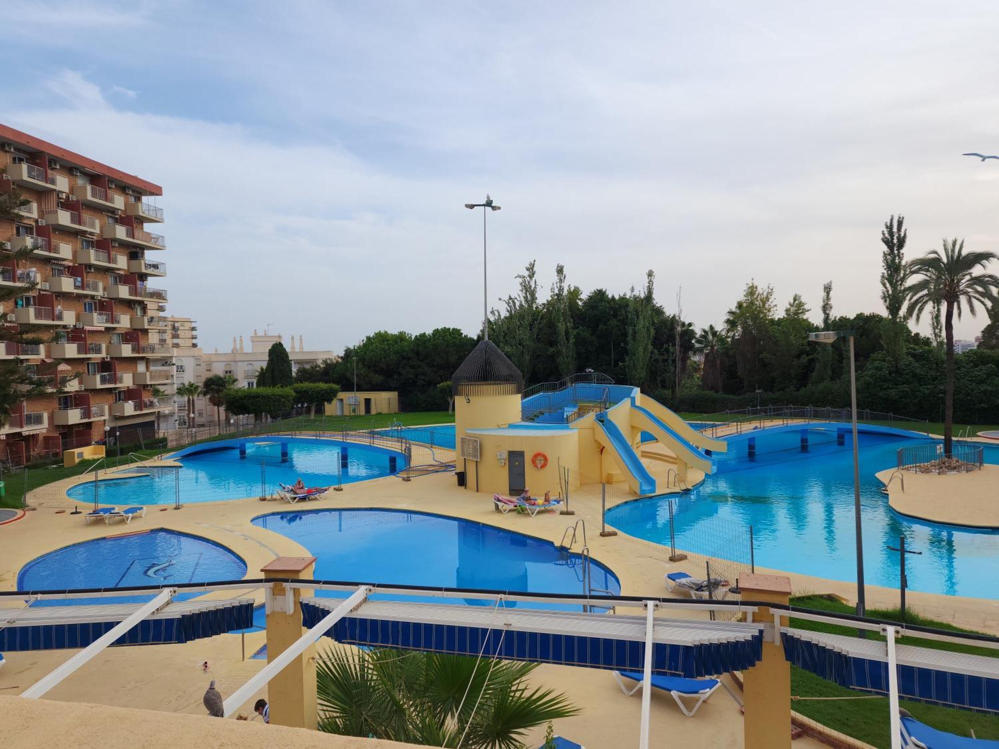 Benalmadena Minerva 401 Estudio Con Gran Piscina Y Parque Acuatico Exterior photo