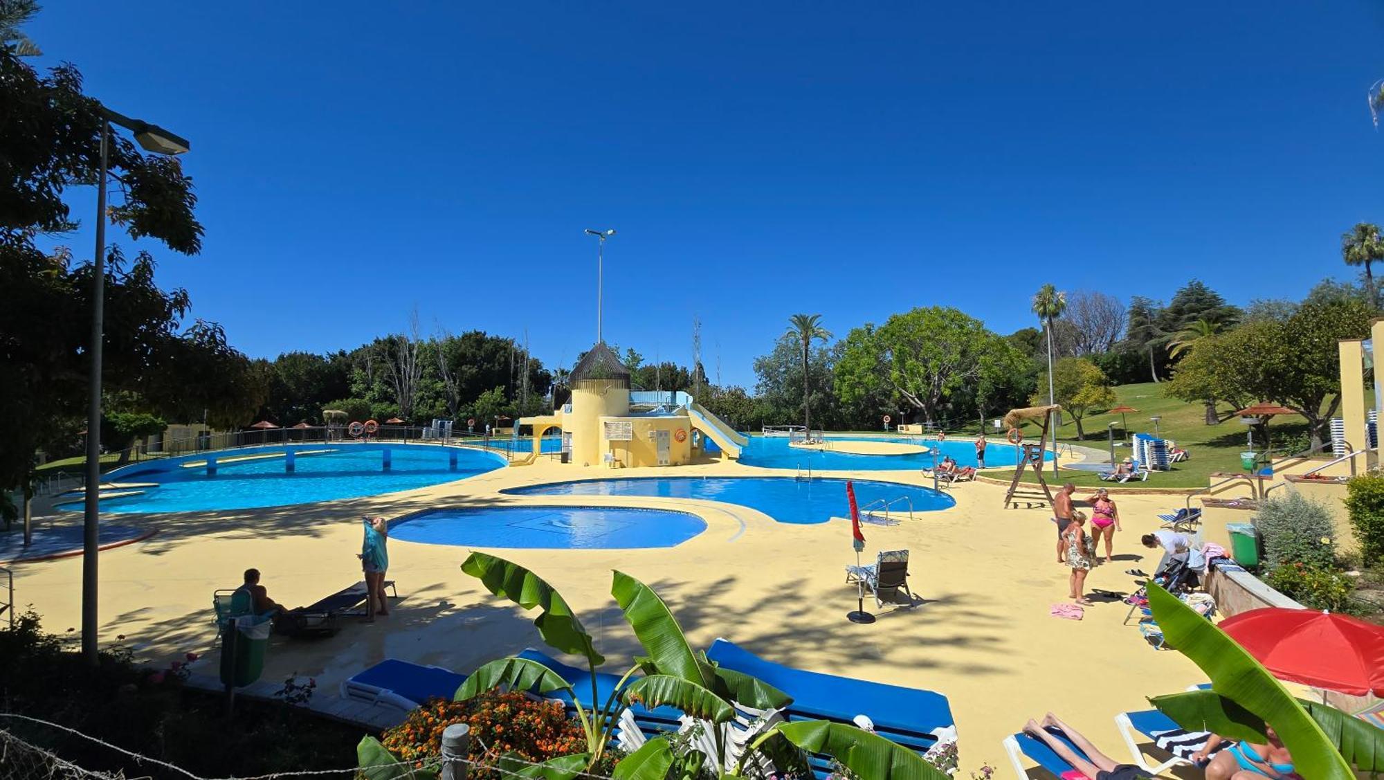 Benalmadena Minerva 401 Estudio Con Gran Piscina Y Parque Acuatico Exterior photo
